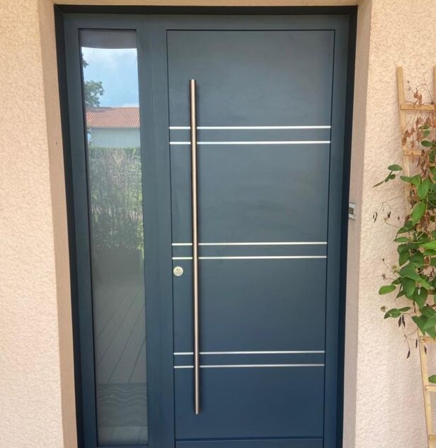 PORTE D'ENTREE ALUMINIUM